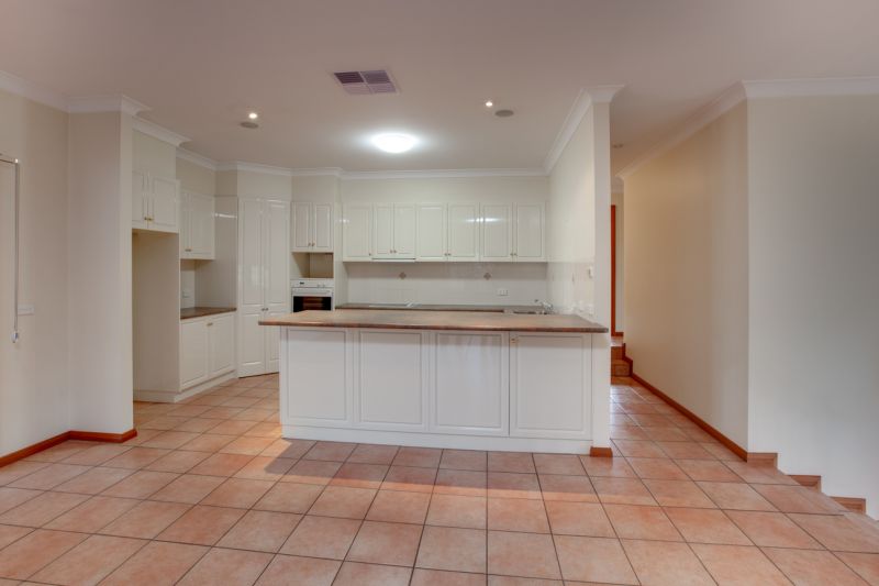11 Orchard Way Lavington NSW, Lavington - Thumbnail 8