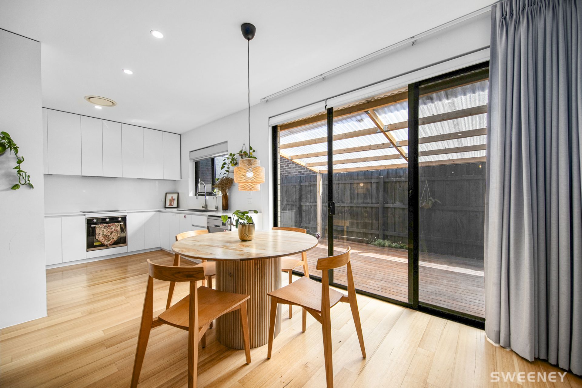 3/32 Cyclamen Avenue, Altona North - Thumbnail 2