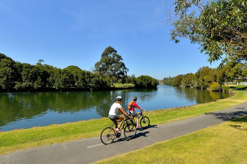 GORGEOUS FULLY RENOVATED TOWNHOUSE