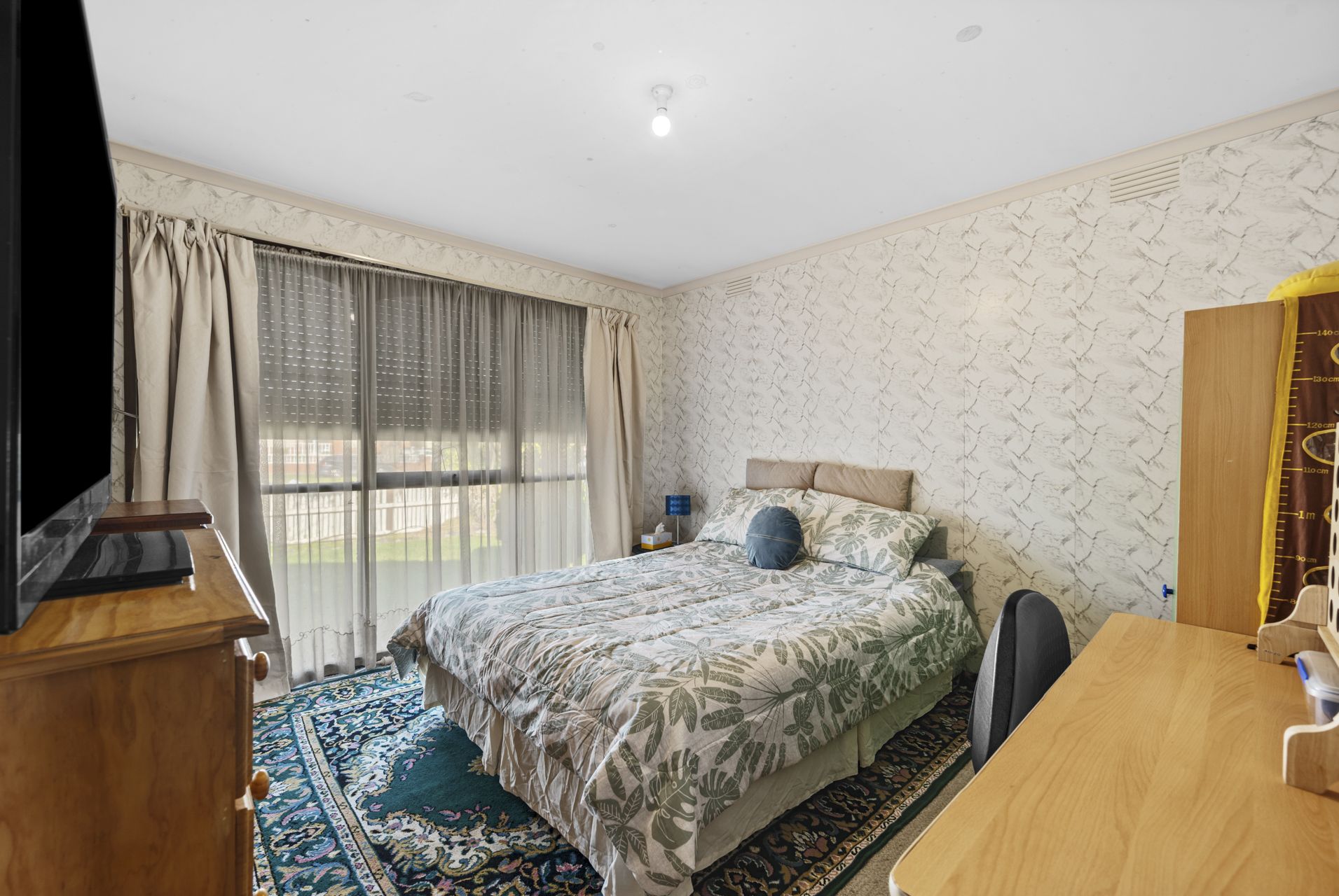 SUBSTANTIAL AND AFFORDABLE FAMILY HOME