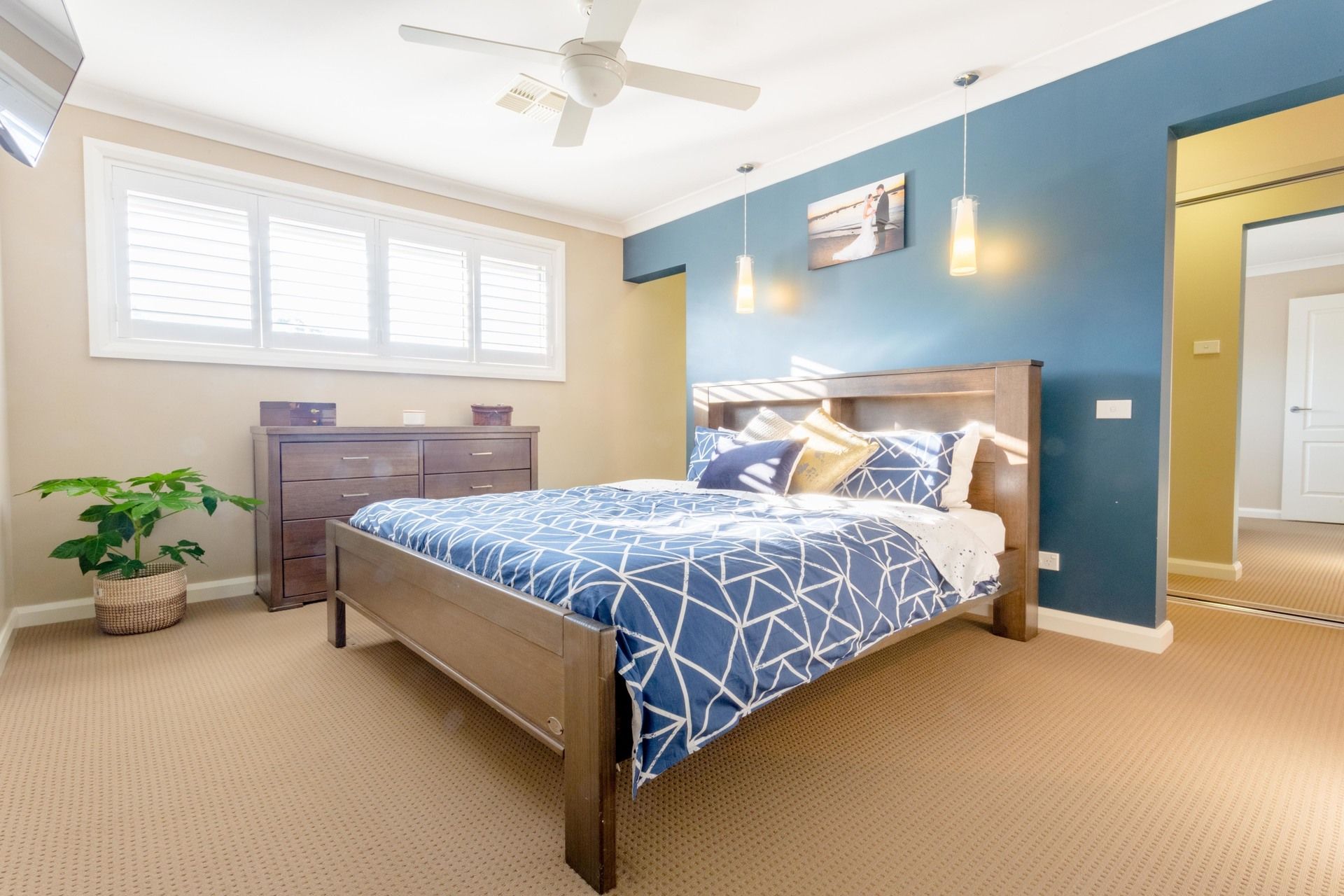 Colebee 61 Kirkwood Crescent