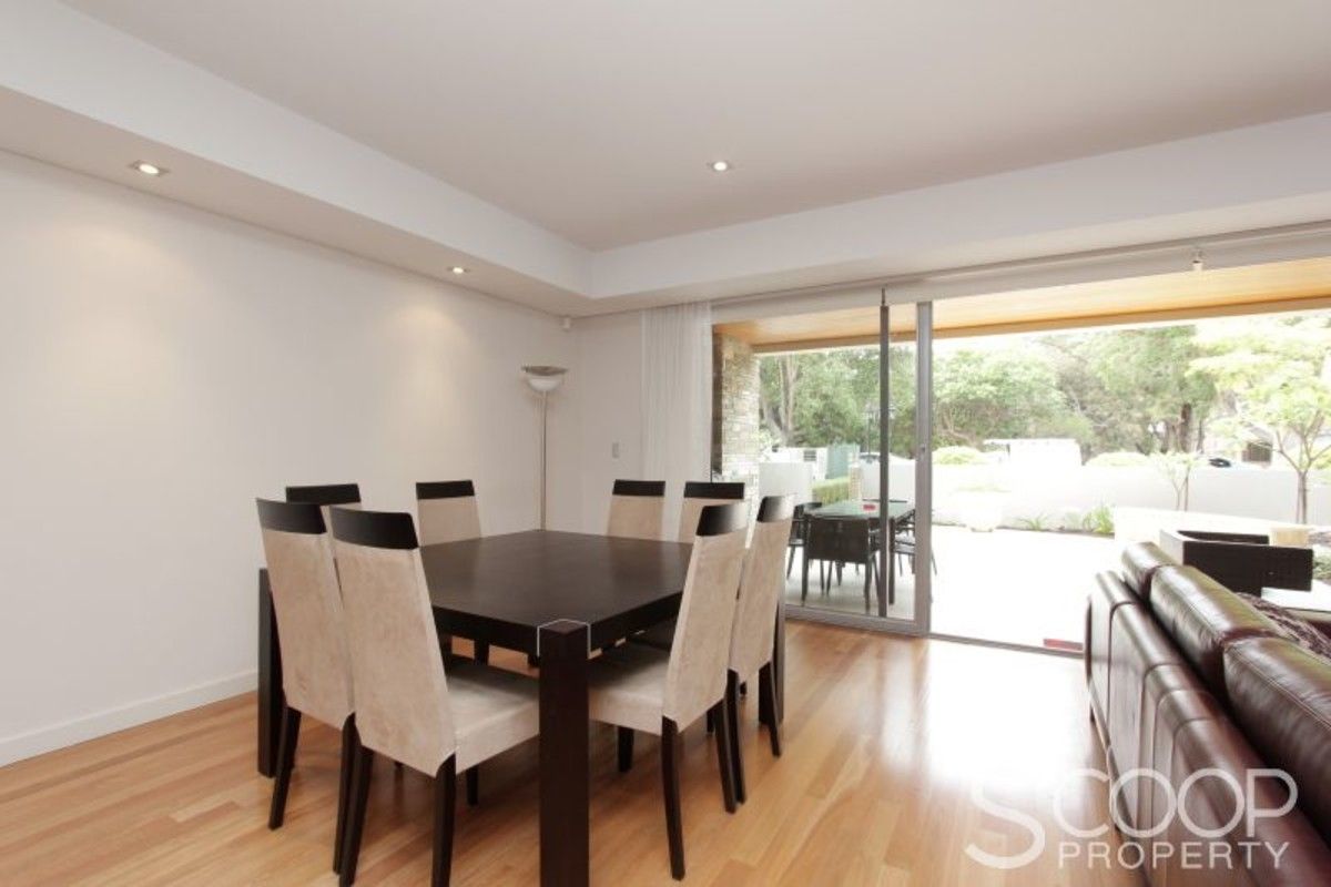 Real Estate For Sale 1/5 The Avenue Crawley , WA