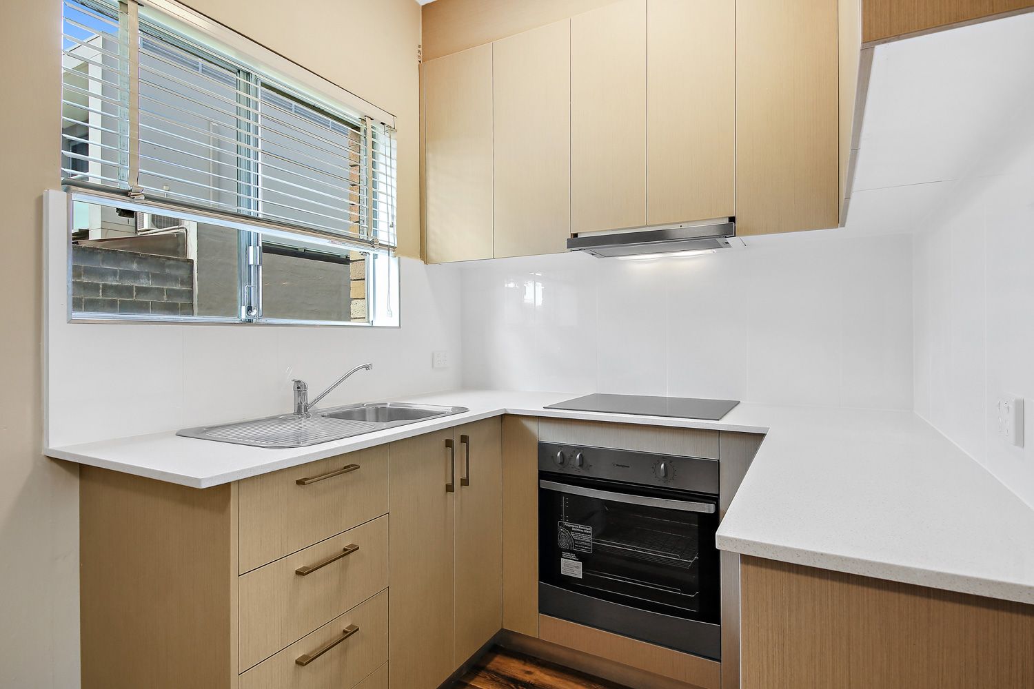 Freshly Renovated 1 Bedroom Unit