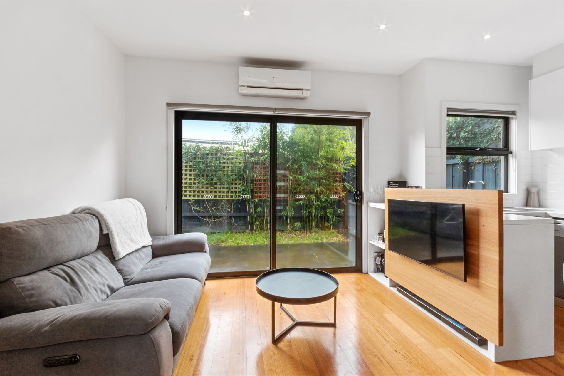 Charming 2 Bedroom Townhouse in the Heart of Preston