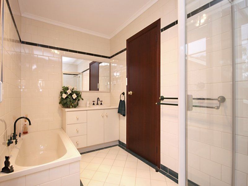 5/1 MARTHA STREET Paradise 5075