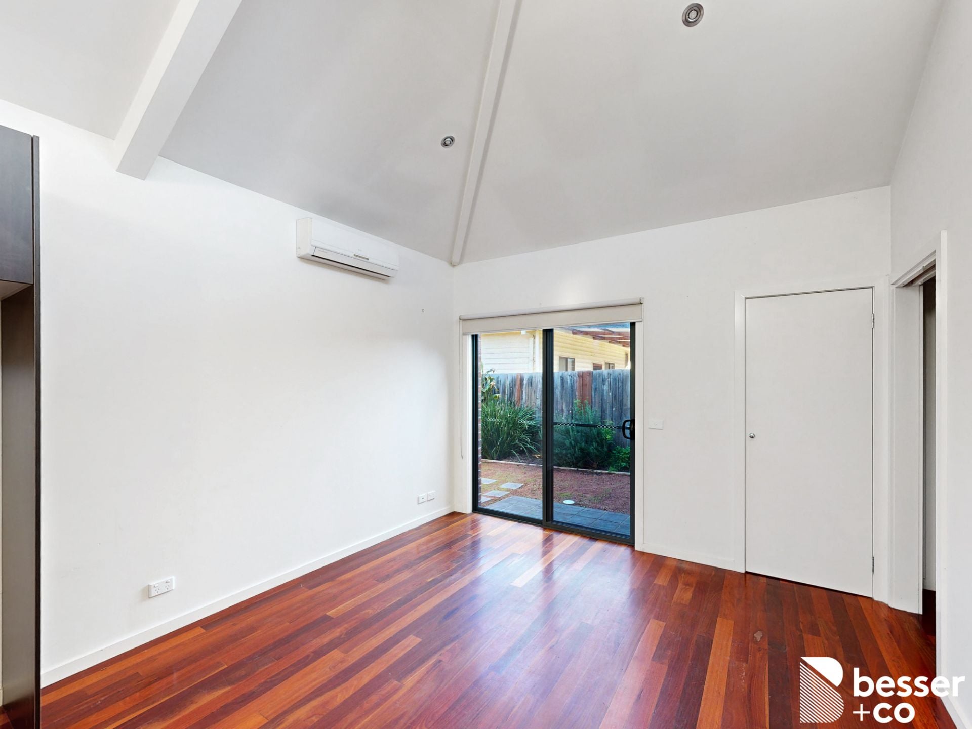 2/130 Purinuan Road, Reservoir - Thumbnail 4