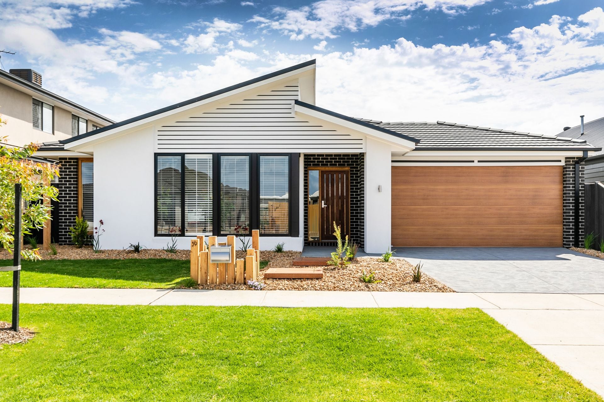 39 Lowtide Drive, Torquay - Thumbnail 2