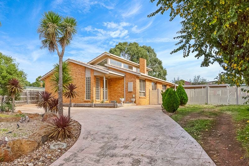 28 Cairns Drive, Bacchus Marsh - Thumbnail 2