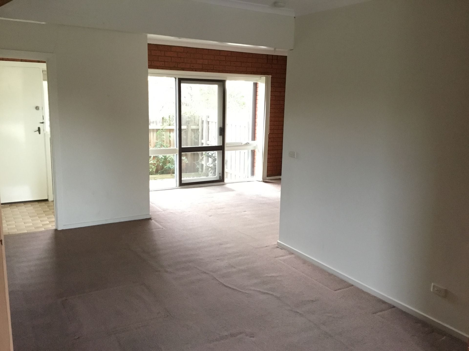 2 Bedroom Townhouse with Spectacular Views!
