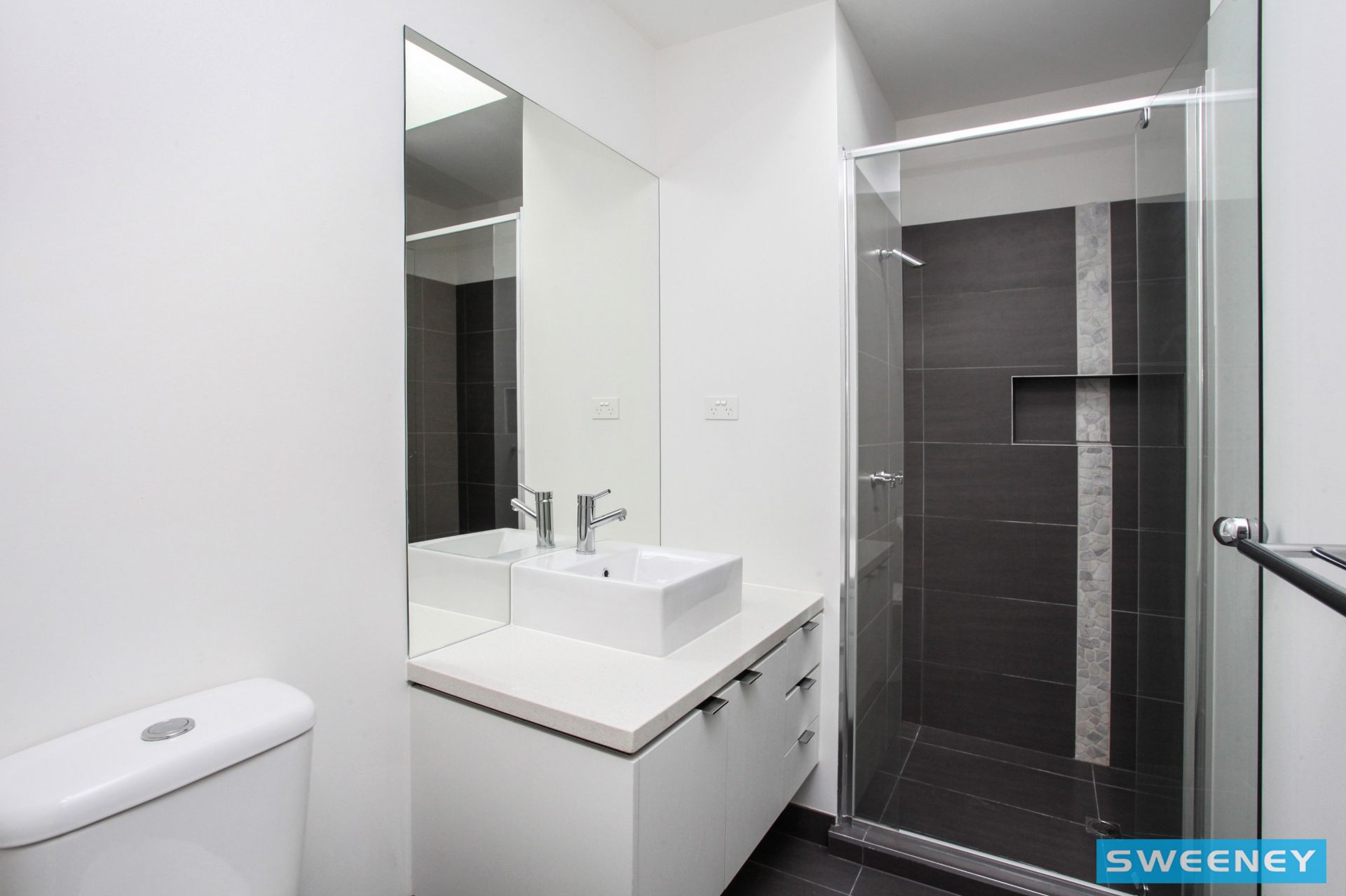64 The Esplanade, Caroline Springs - Thumbnail 8