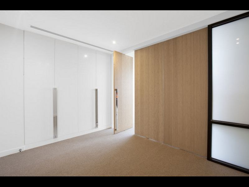 1006/1 Clara Street, South Yarra - Thumbnail 3