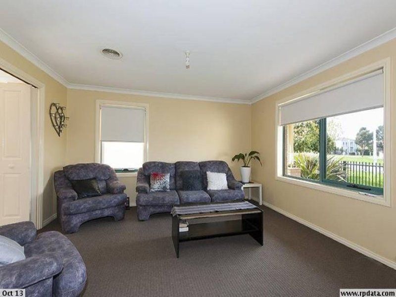 47 The Lakes Blvd SOUTH MORANG, South Morang - Thumbnail 8