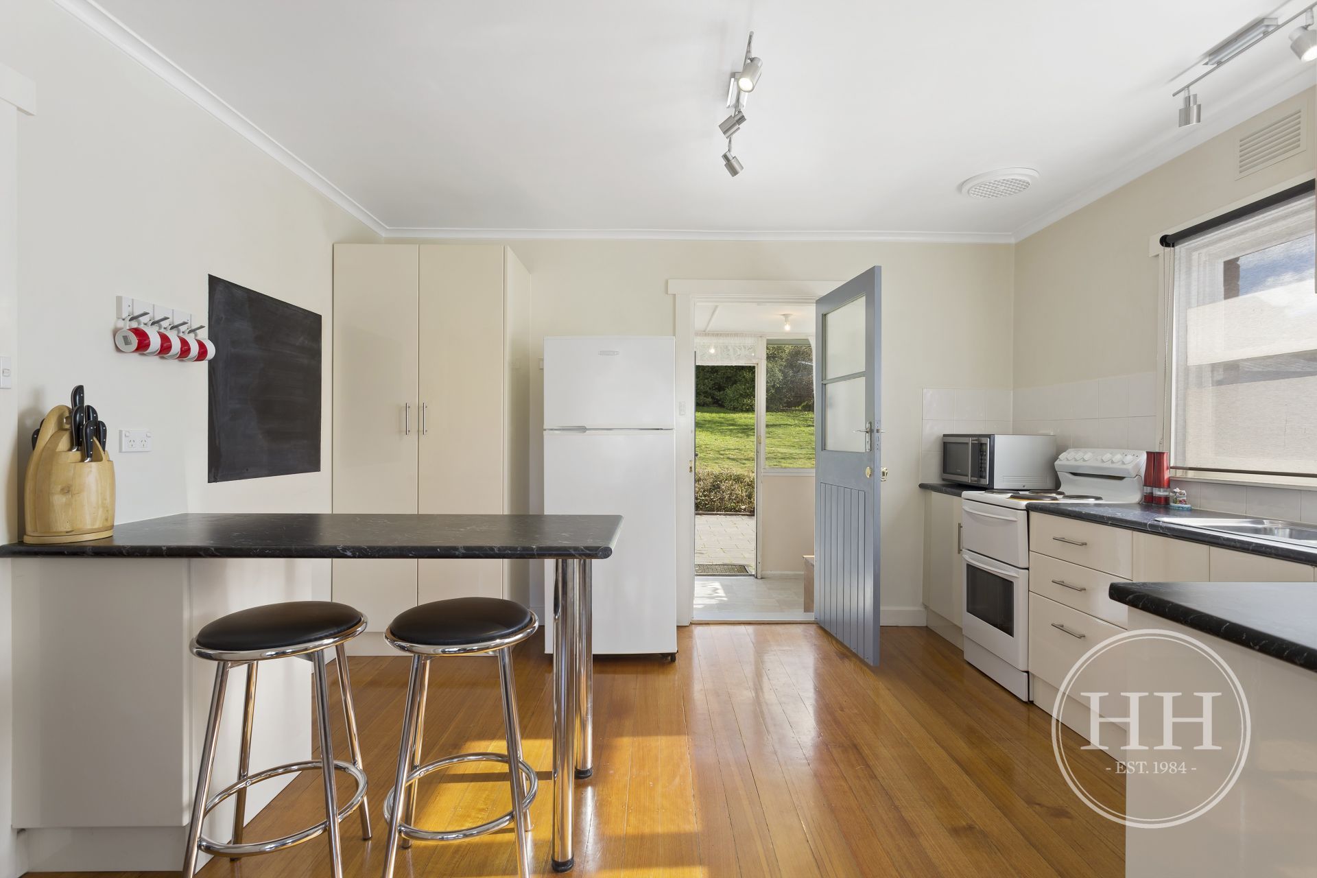 46 Pomona Road RIVERSIDE, Riverside - Thumbnail 5