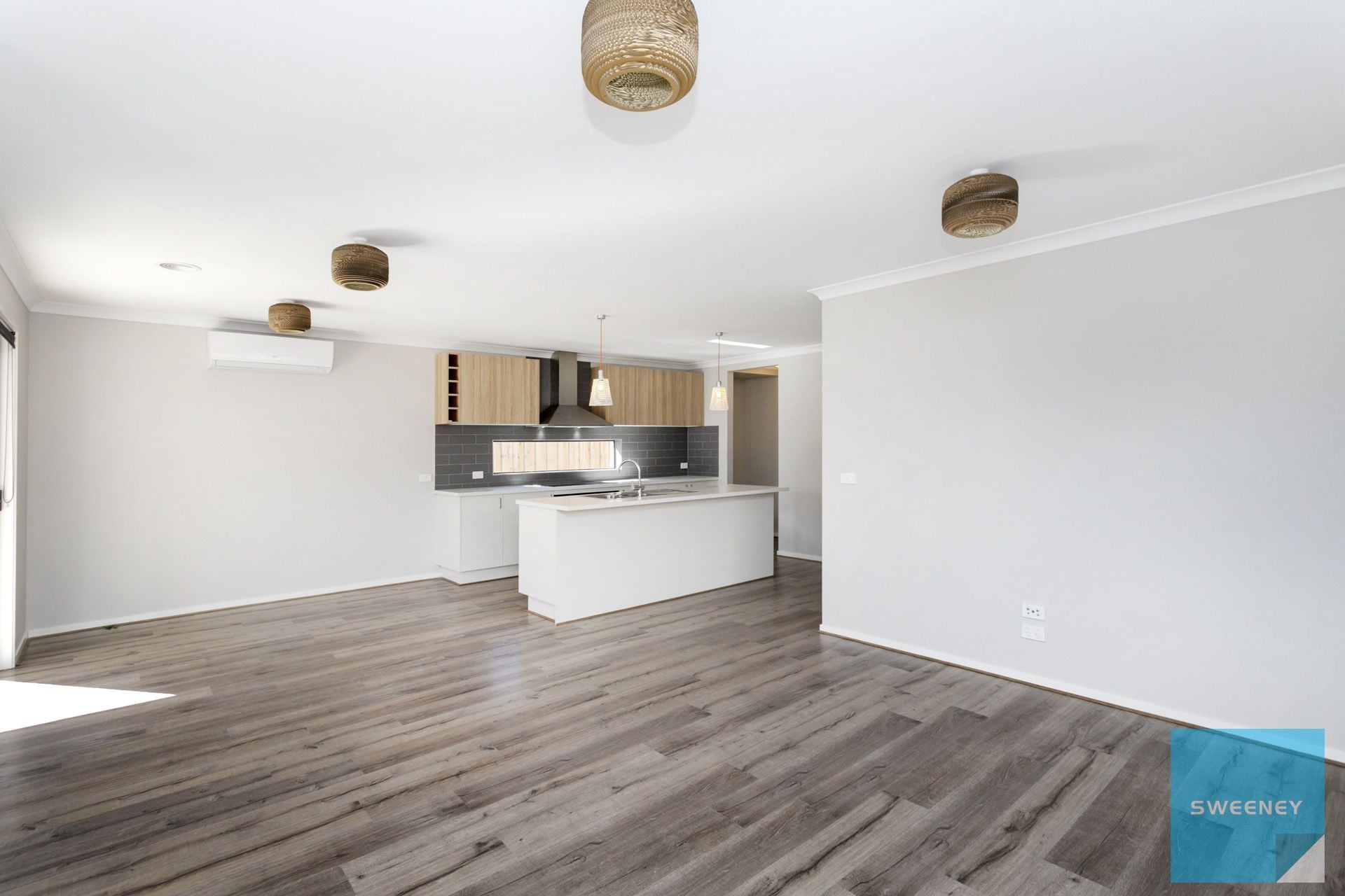 18 Wavell Parade, Fraser Rise - Thumbnail 6