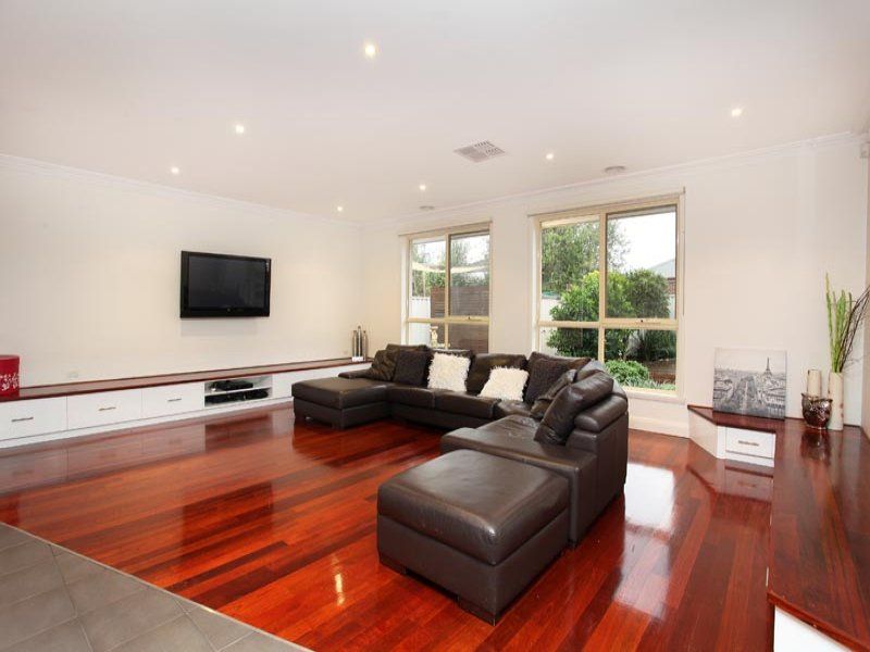 6 Narracan Close, Caroline Springs - Thumbnail 6