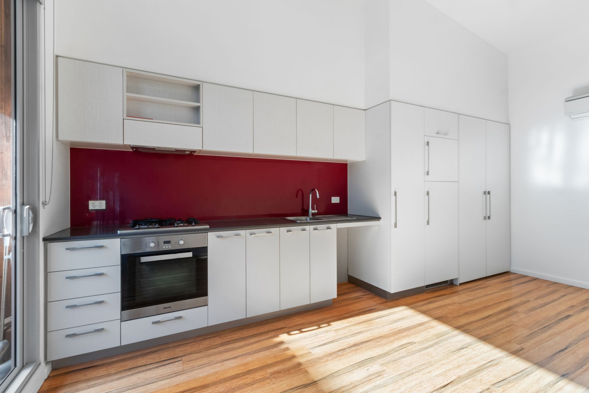 Stunning light filled 1st Floor Apartment!