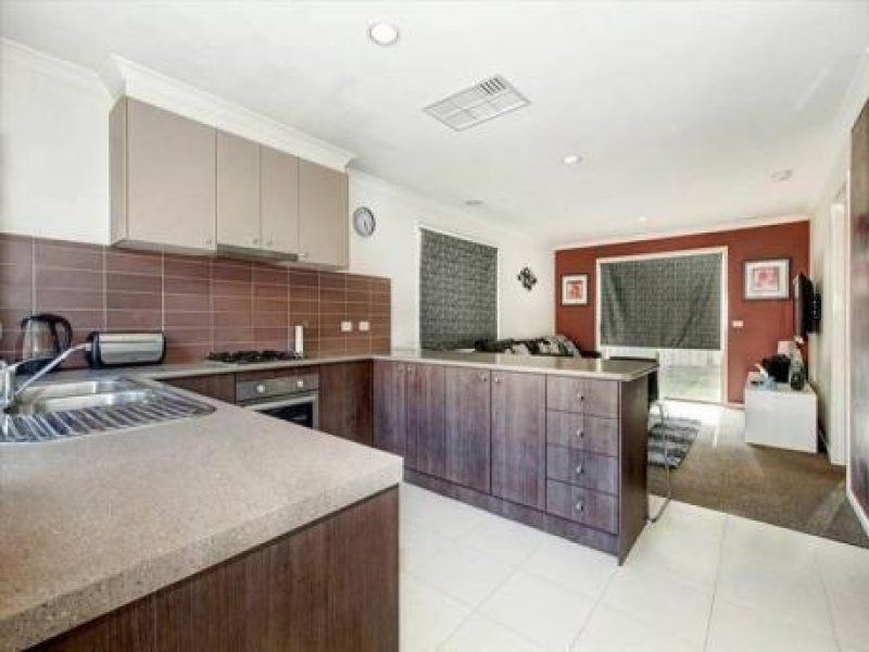 4 Yellowgum Street, Burnside Heights - Thumbnail 3