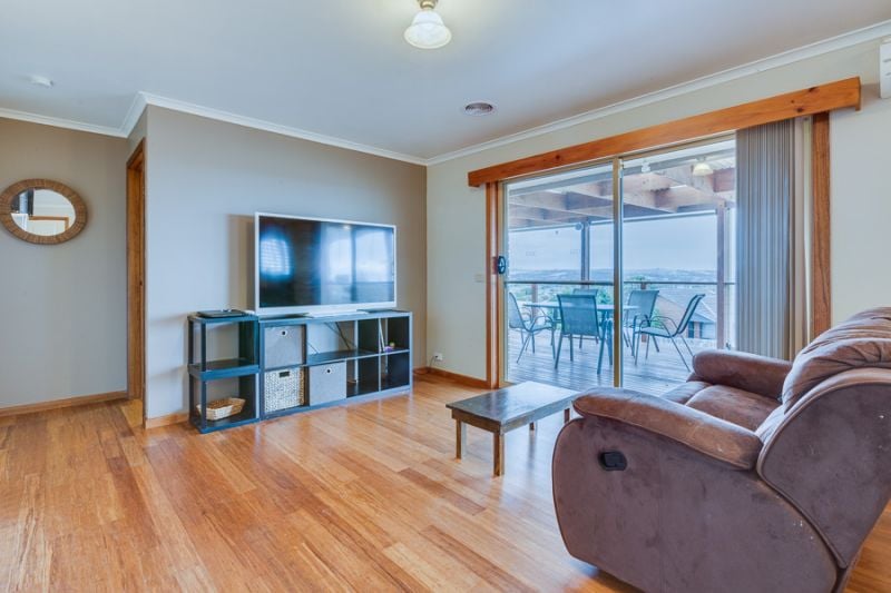 98 Holts Lane, Bacchus Marsh - Thumbnail 5
