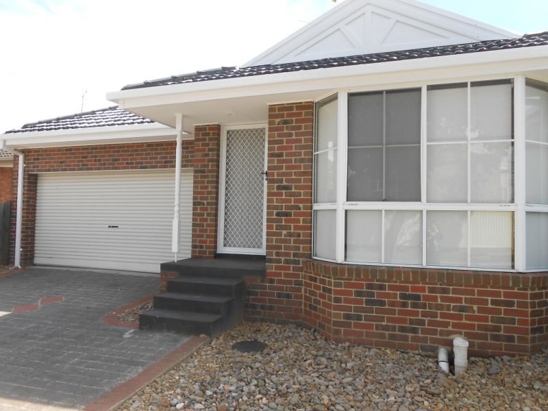 98 Manning Clark Road, Mill Park