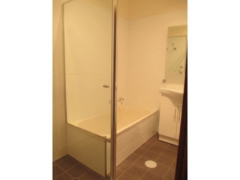 2/42 Bridge Street Kensington 5068
