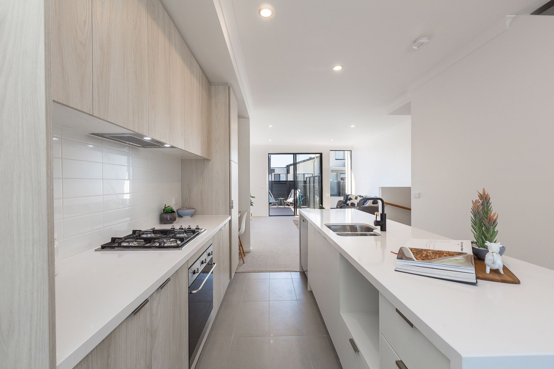 1c Glamis Road, West Footscray - Thumbnail 4