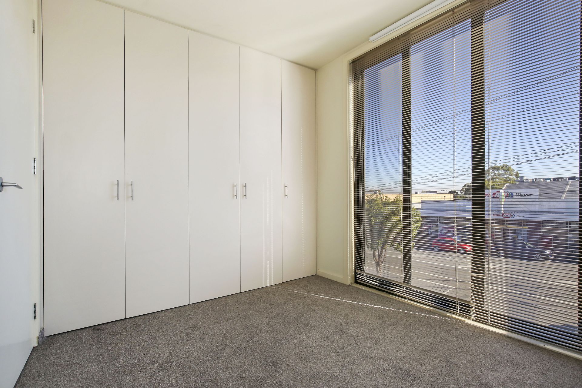 BEST PLACED APARTMENT IN RESERVOIR