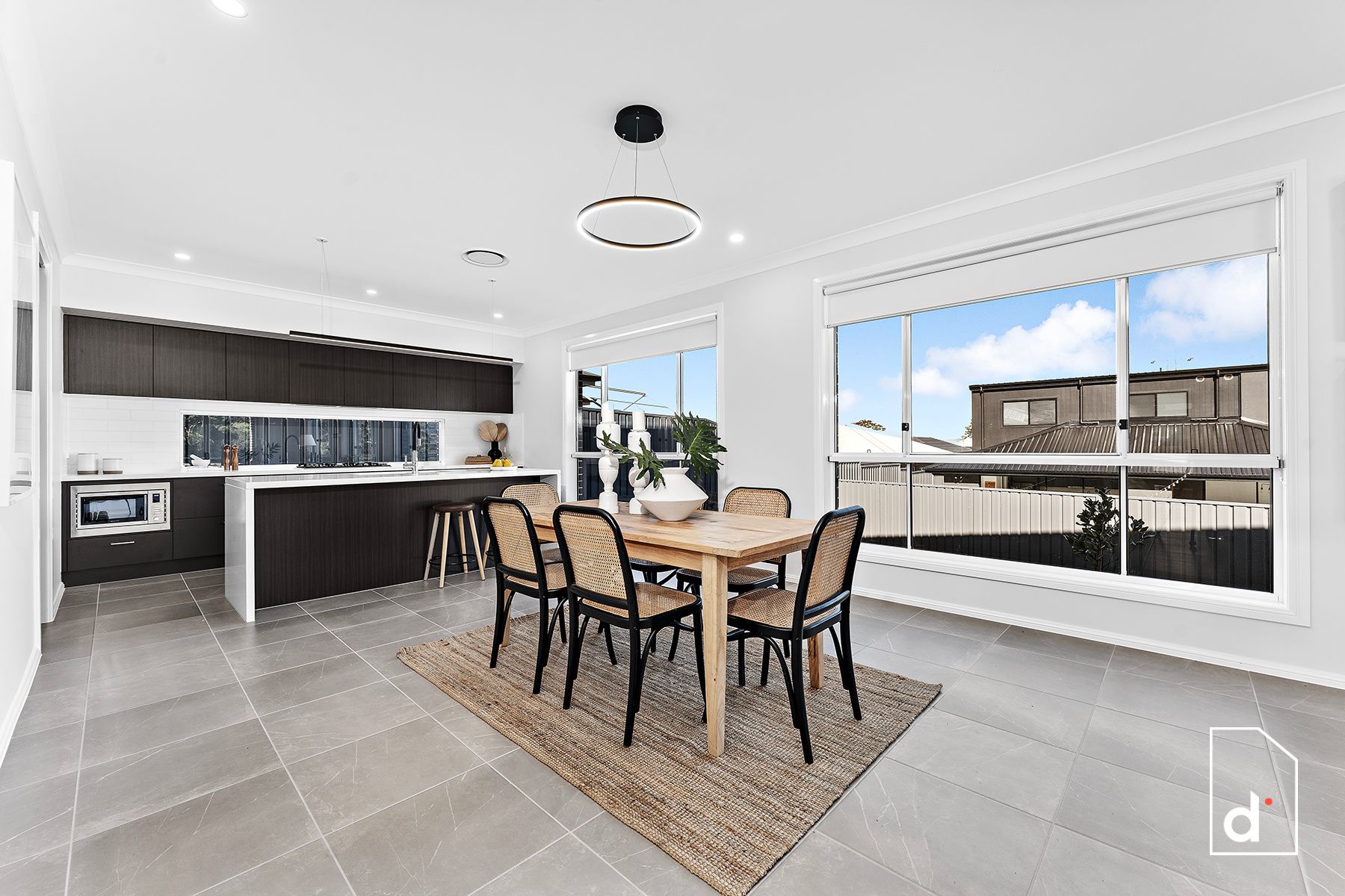 sold-property-1600000-for-69-neeson-road-kembla-grange-nsw-2526