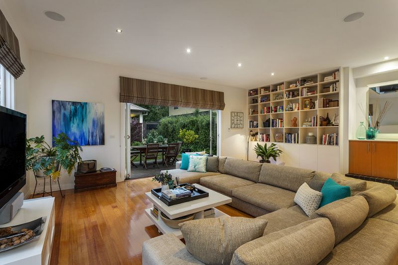 9 Myrtle Road, Canterbury - Thumbnail 4