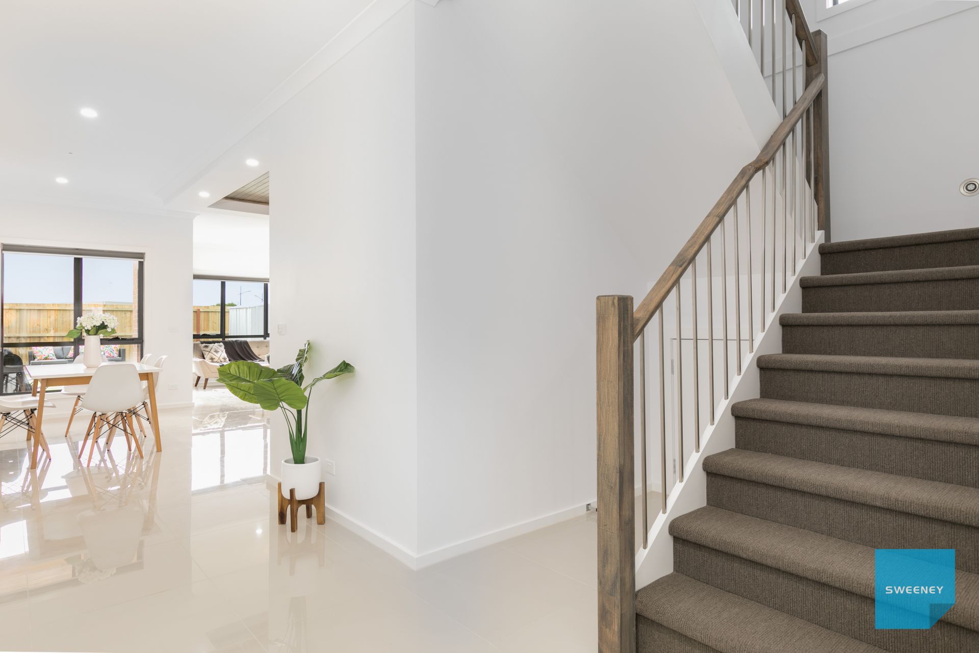 2/11 Lockwood Court, Fraser Rise - Thumbnail 8