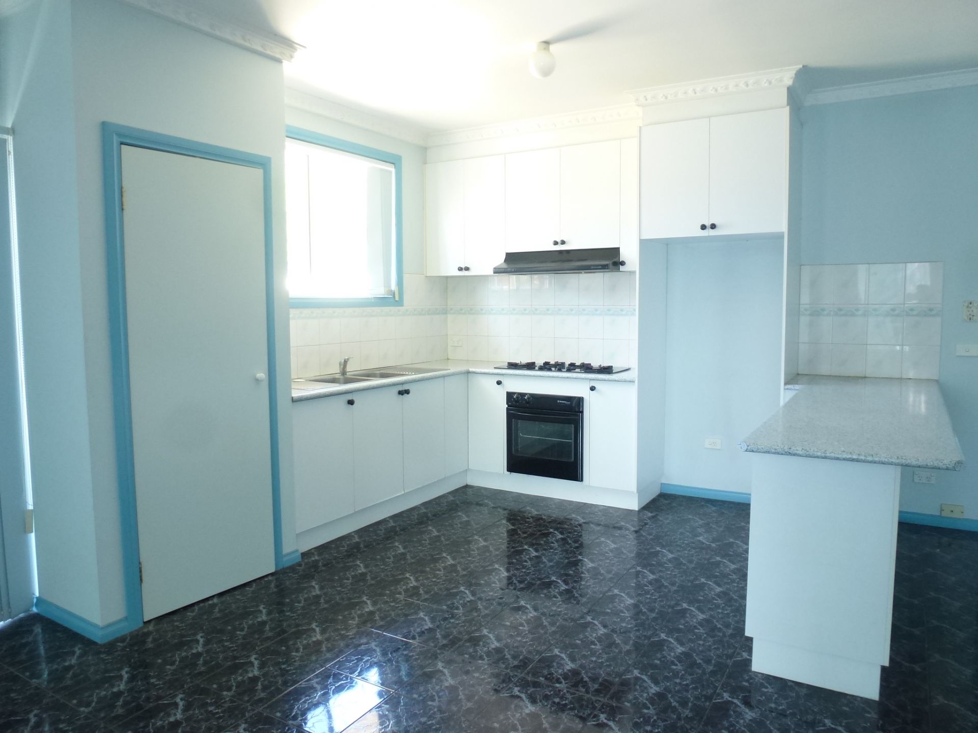 Spacious Home Like Unit