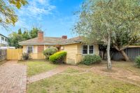 22 Railway Avenue, Werribee VIC
