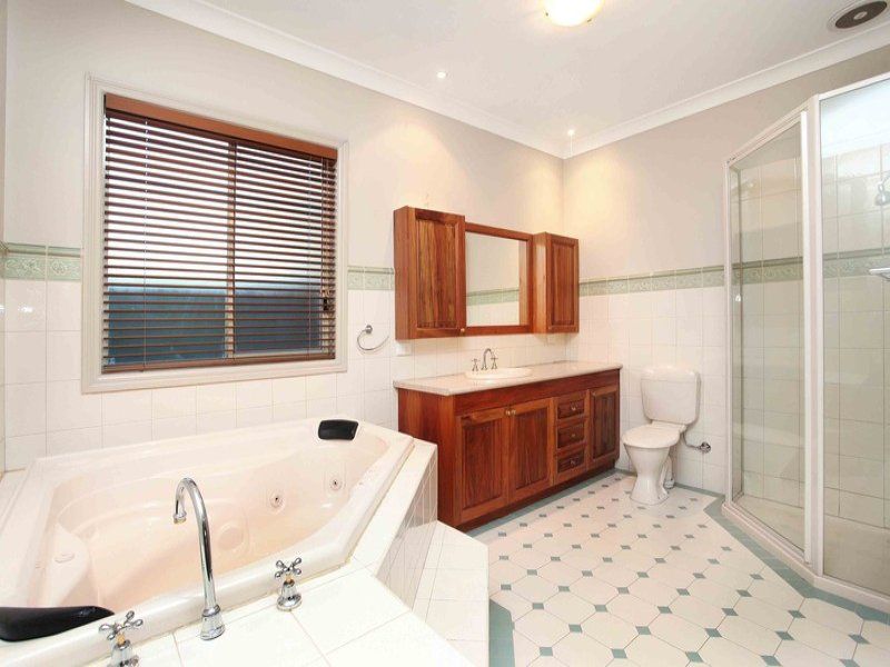 21 Castlemaine Way, Caroline Springs - Thumbnail 7