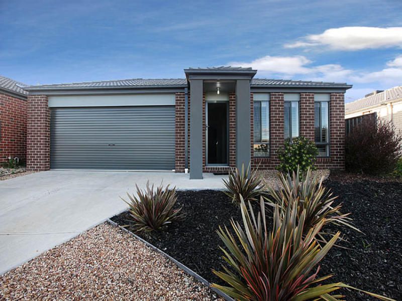 70 Tom Roberts Parade, Point Cook - Thumbnail 2