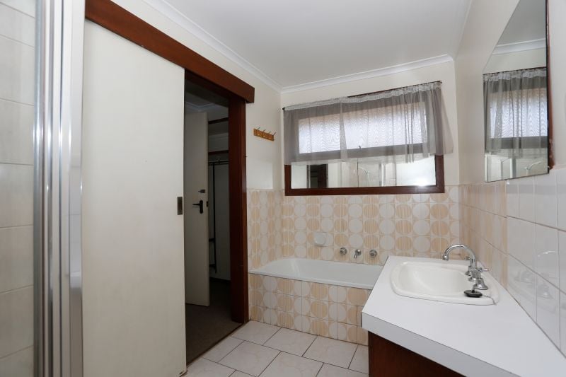 180 Victoria Drive, Thomastown