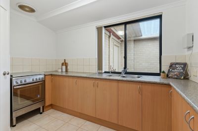 16/184 Bartram Road, Atwell