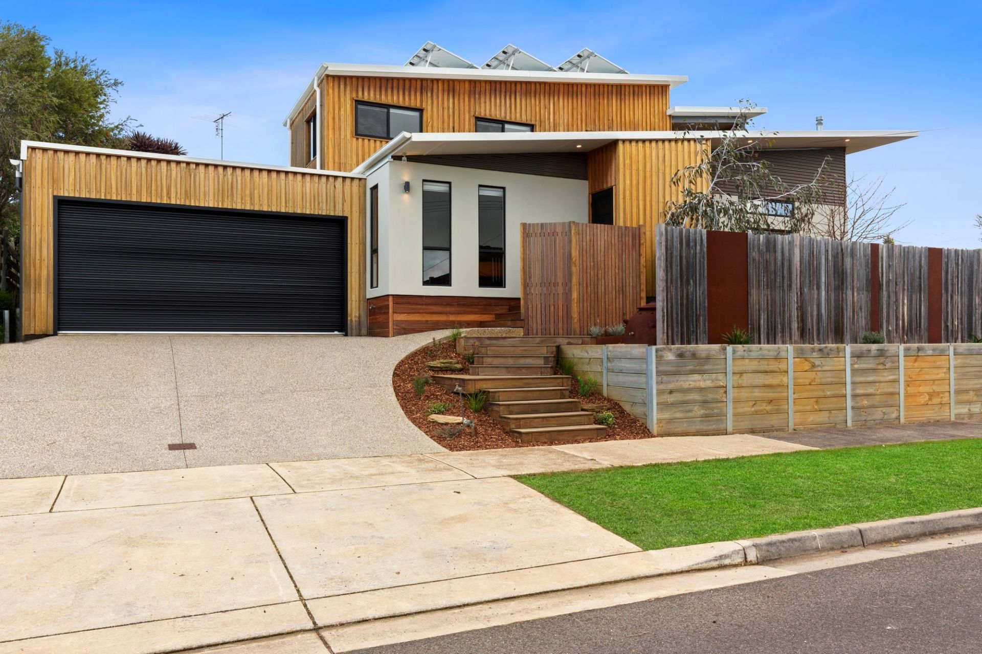 25 Barramundi Crescent Ocean Grove VIC, Ocean Grove - Thumbnail 2