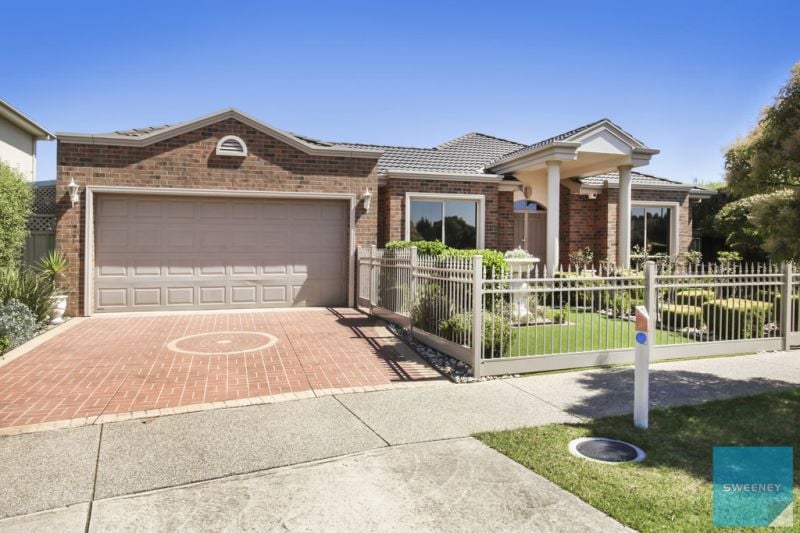 33 Cairn Curran Terrace, Caroline Springs - Thumbnail 2