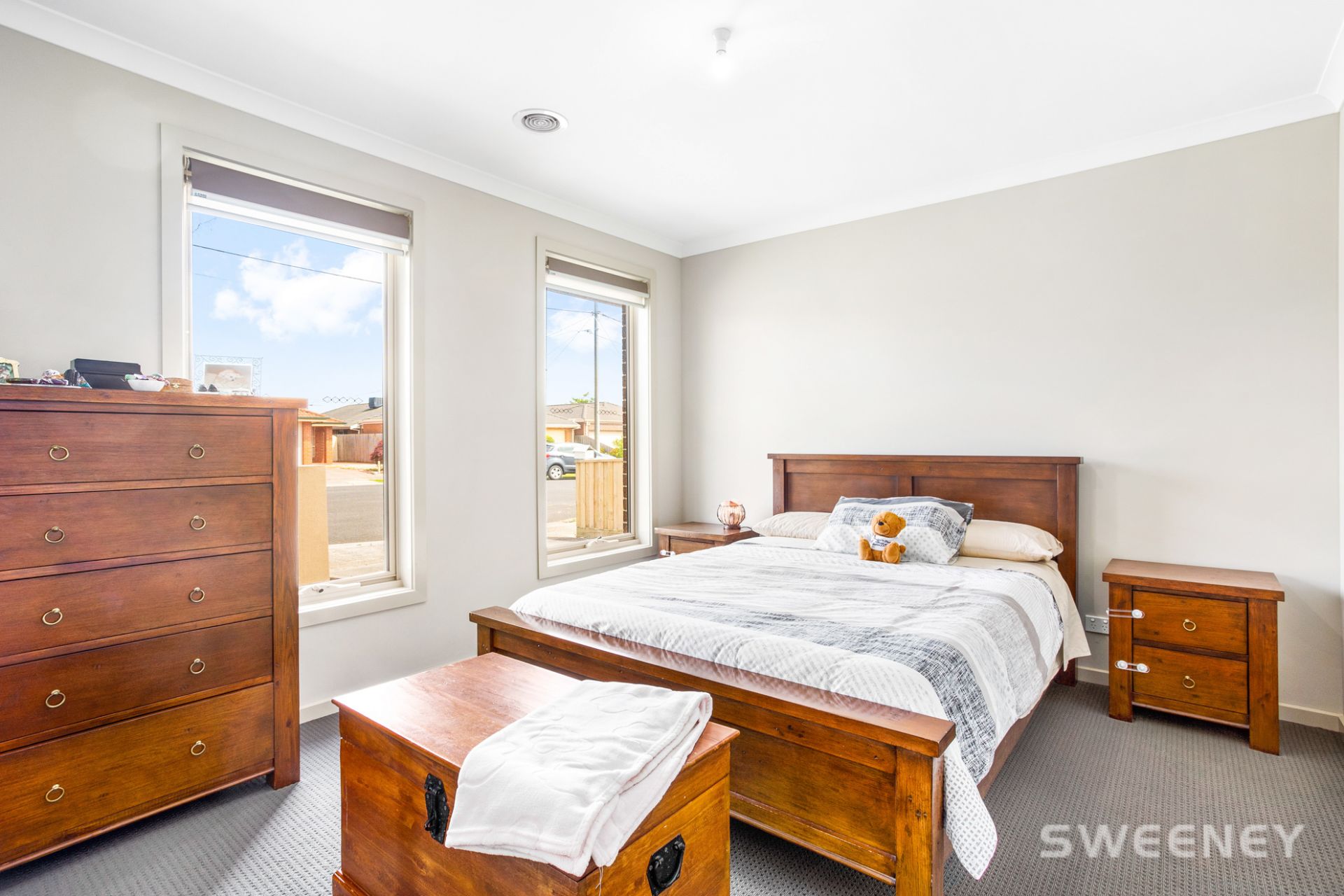 1/6 Burnett Court, Altona Meadows - Thumbnail 3
