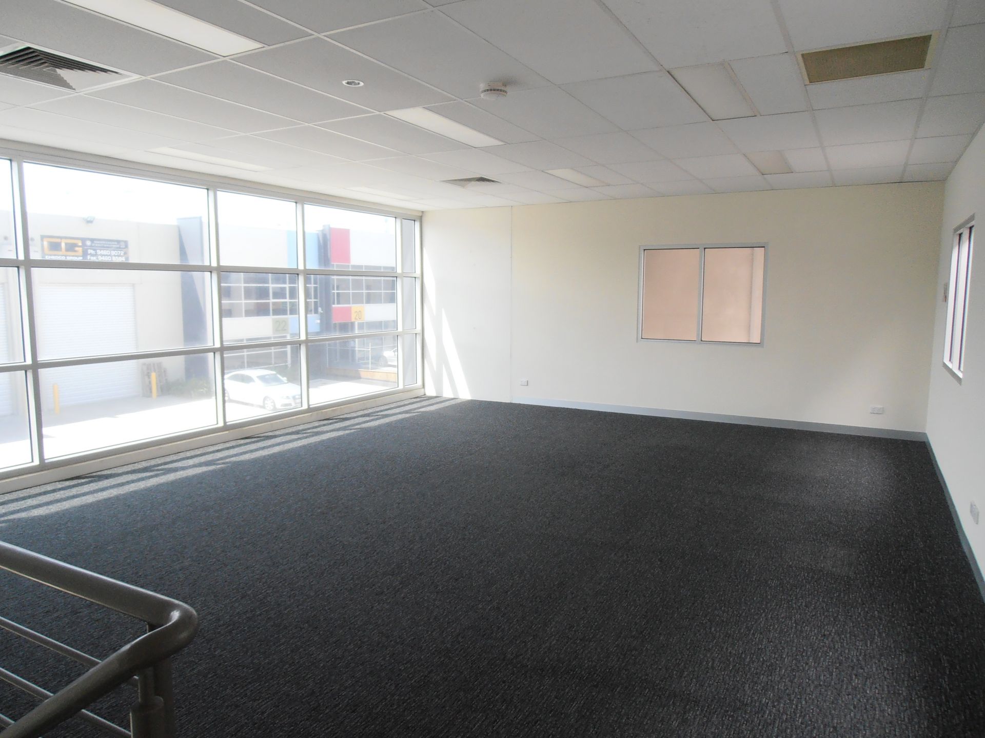 QUALITY WAREHOUSE IN EXCELLENT LOCATION!