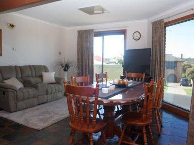 4
 
 
 
  
 
 
 3
 
 
 
  
 
 
 2
 
 
 
 
 
 
 
 26 Freer Street, SHEARWATER TAS 7307, Shearwater - Thumbnail 5