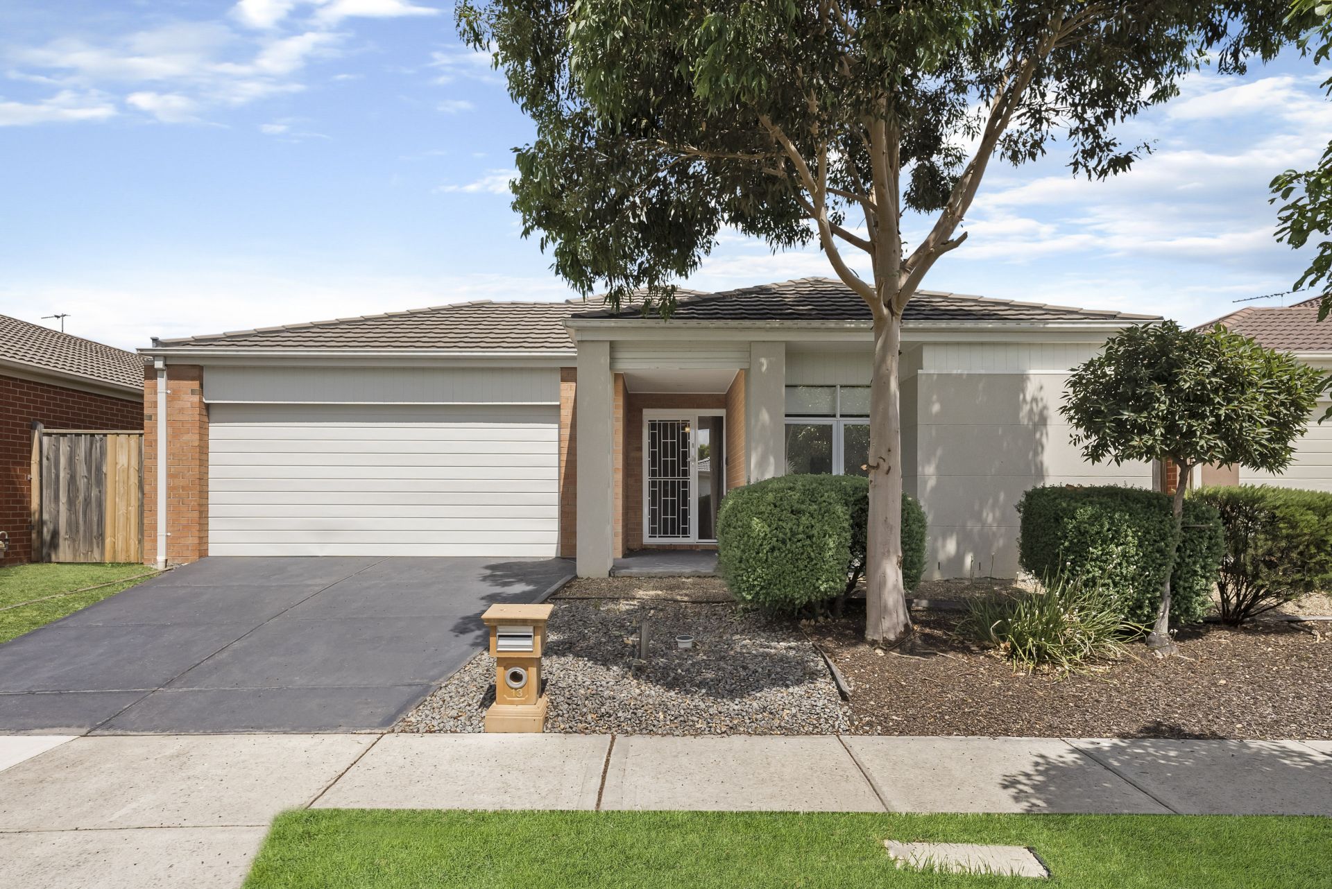 Mernda, Mernda - Thumbnail 3