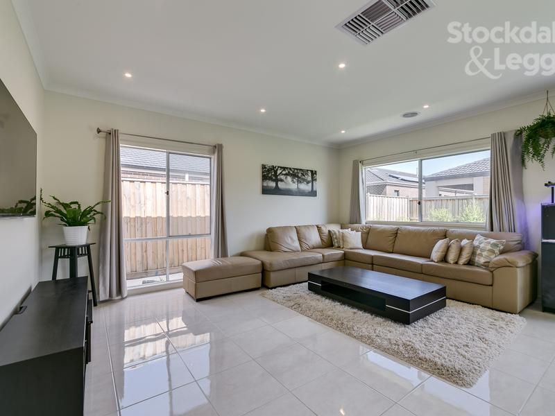 37 Ronsard Crescent MERNDA, Mernda - Thumbnail 6
