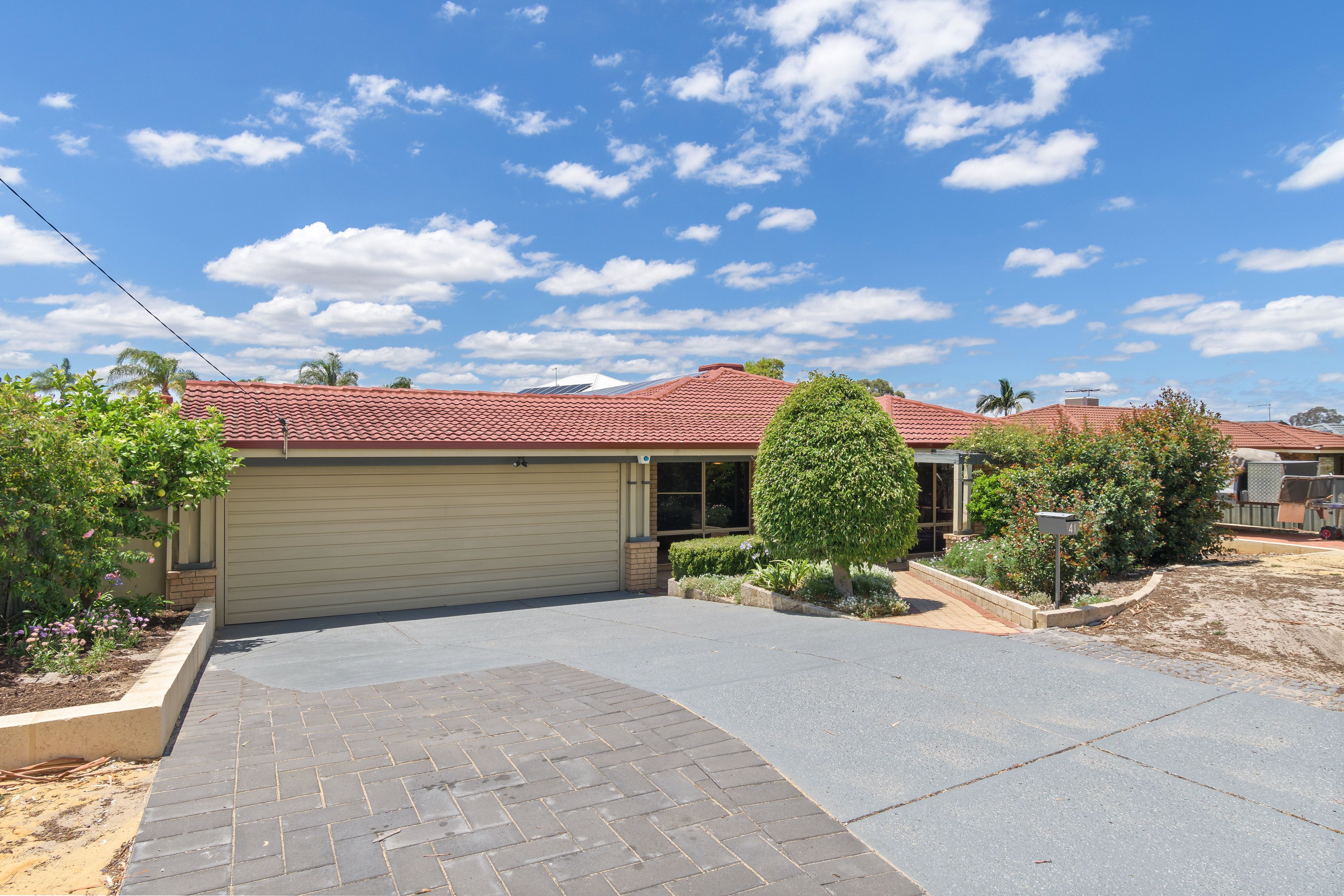 Real Estate For Sale 41 Rostrata Avenue Willetton Wa