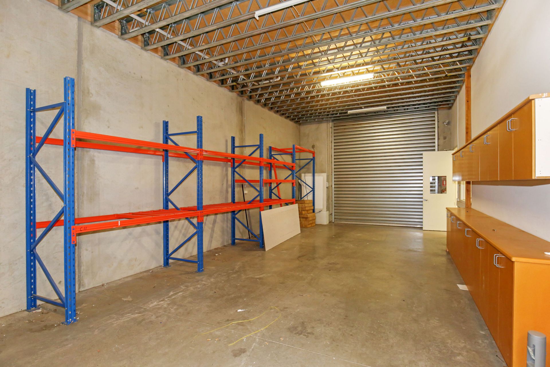 Corner Position, Perfect Head Office / Showroom