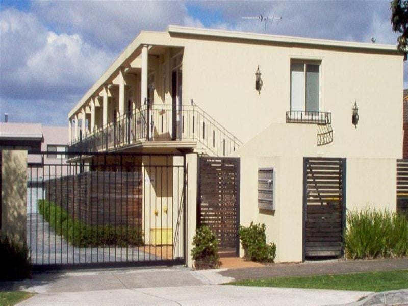 10/100 Collins Street, Thornbury