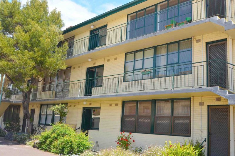 26/74 Carlisle Street, St Kilda - Thumbnail 2