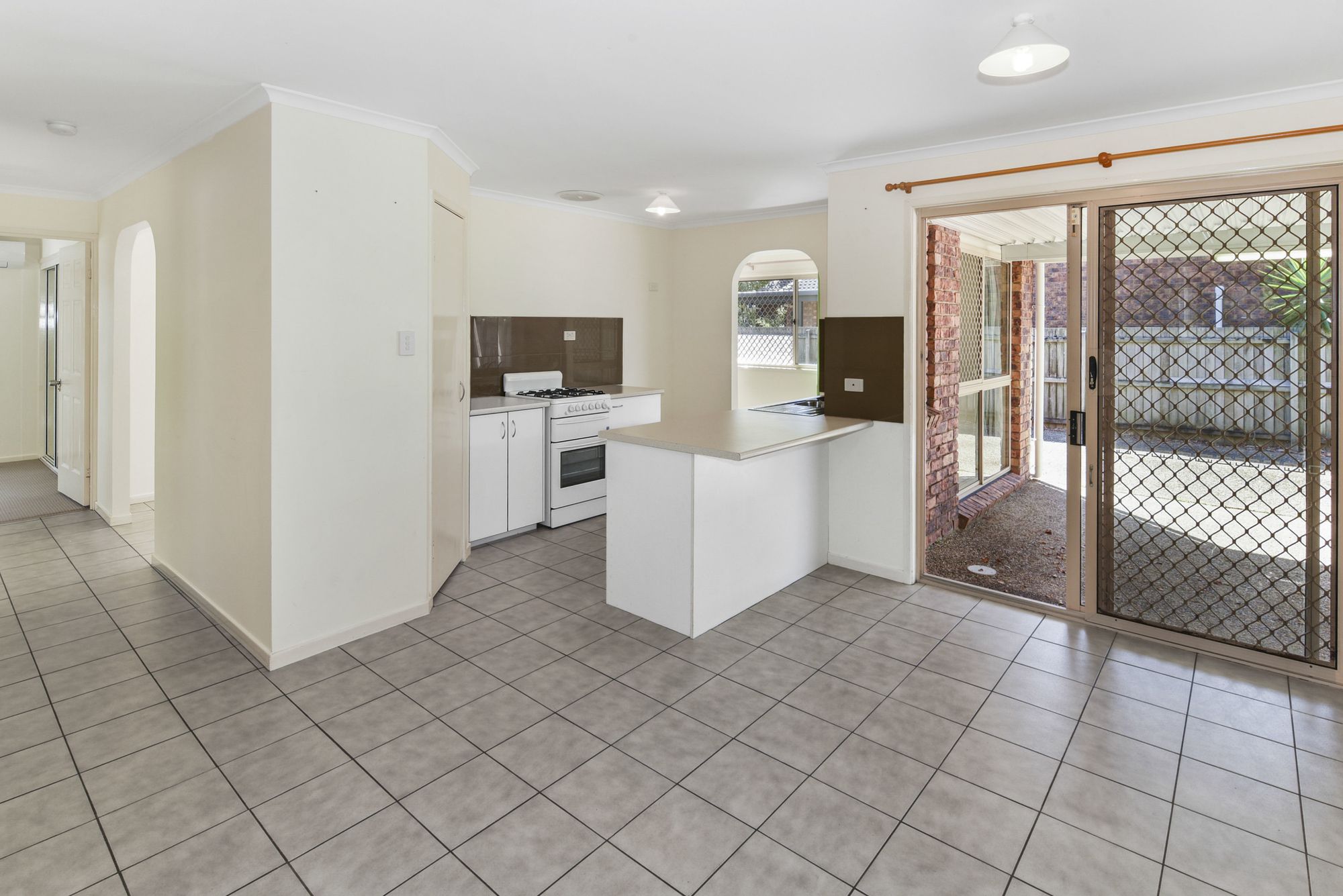 Real Estate For Sale 33 Broadwater Avenue Maroochydore , QLD