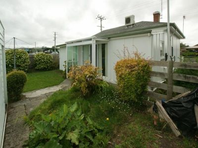 2
 
 
 
  
 
 
 1
 
 
 
 
 
 
 
 
 62 Bradshaw Street, LATROBE TAS 7307, Latrobe - Thumbnail 5