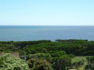 10 Cromwell Crescent, DEVONPORT, Devonport - Thumbnail 4
