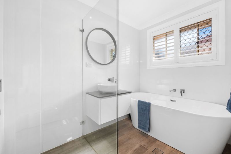 Real Estate For Sale 11 Wolseley Road Mcgraths Hill , NSW